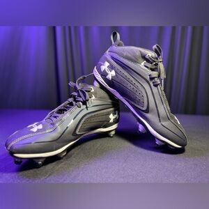 Under Armour Black and White Men's Athletic Cleats